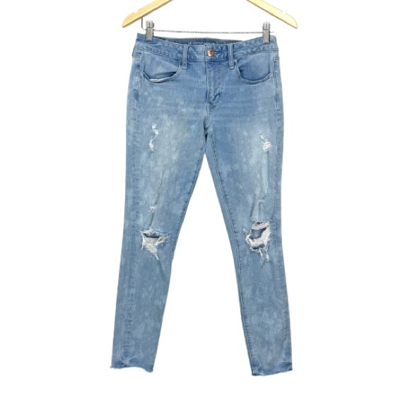 American Eagle Outfitters Denim - American Eagle Distressed 360° Super Stretch Skinny Jean Jeggings Light Wash 6